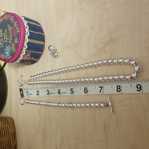 Silver Ball Necklace Bracelet Stud Earrings Set - Picture 10 of 11